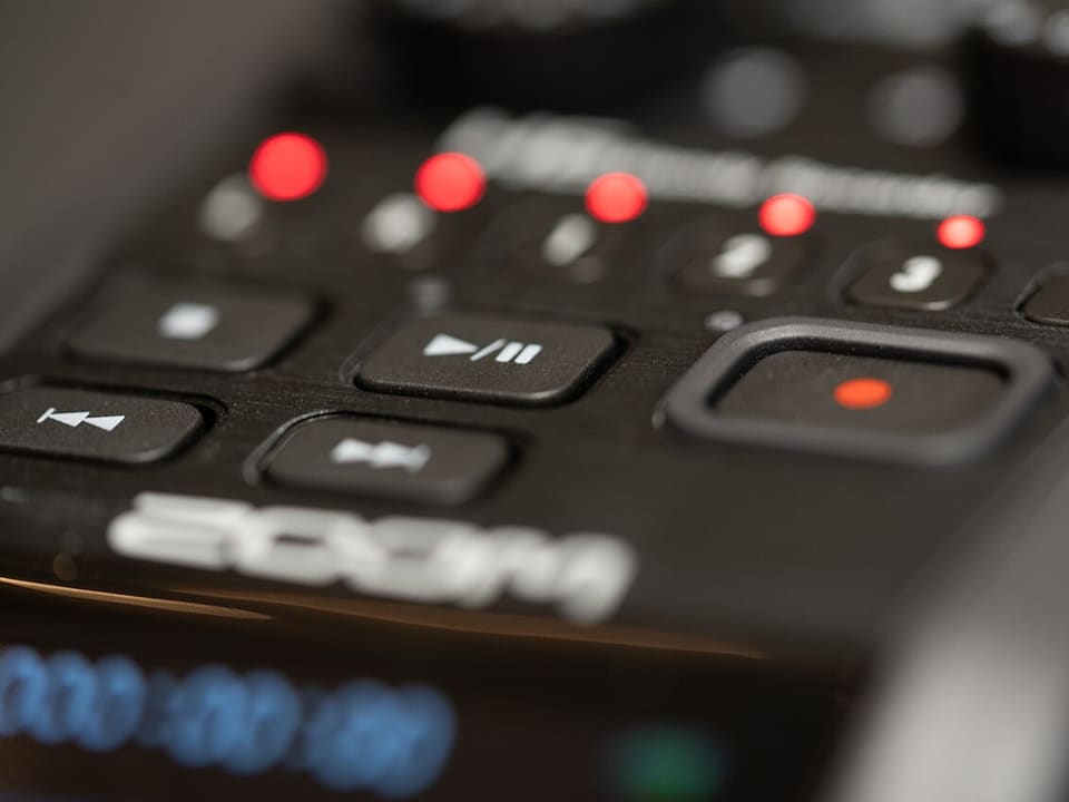 Audio recorder Zoom H6 dengan modul mic XY